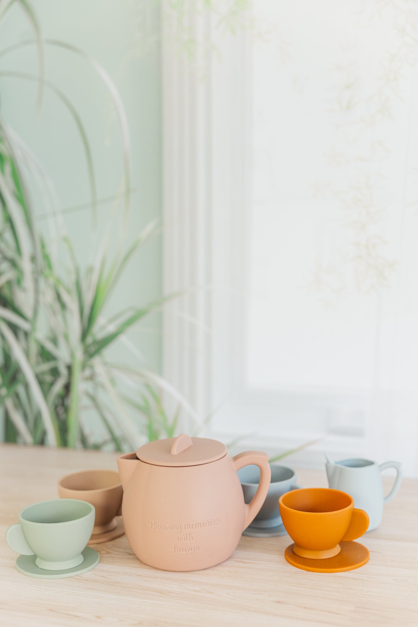 Personalized silicone tea set