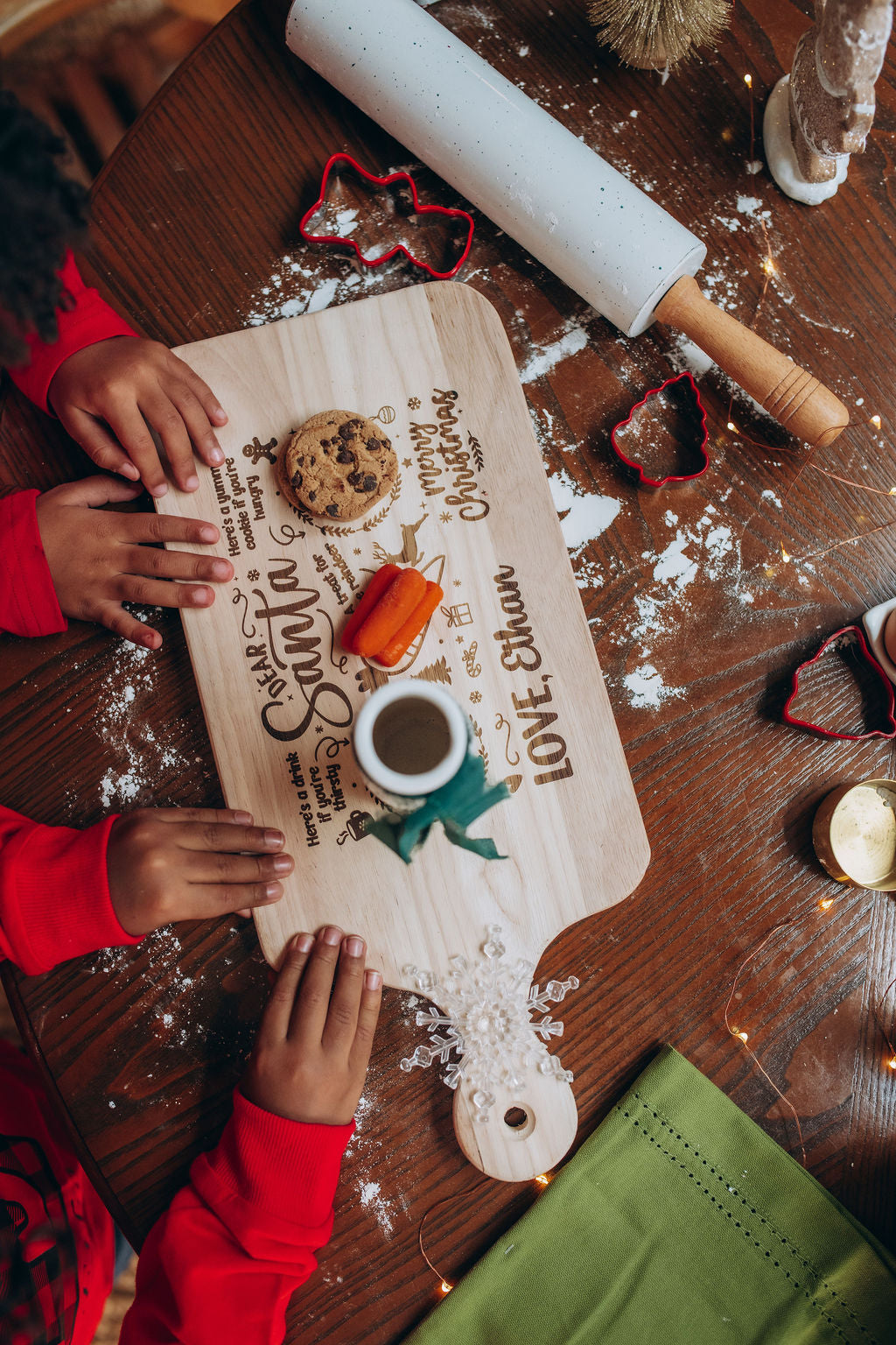 ๐ Personalized Santa Cookie Tray โ Christmas Eve Board for Kids, Holiday Treat Plate for Santa & Reindeer โ Custom Engraved Christmas Gift ๐