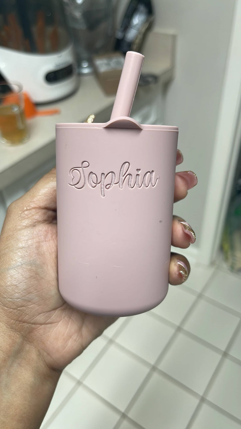 https://craftinbyraquel.com/cdn/shop/products/PERSONALIZEDSILICONESIPPYCUP3_800x.jpg?v=1654662655
